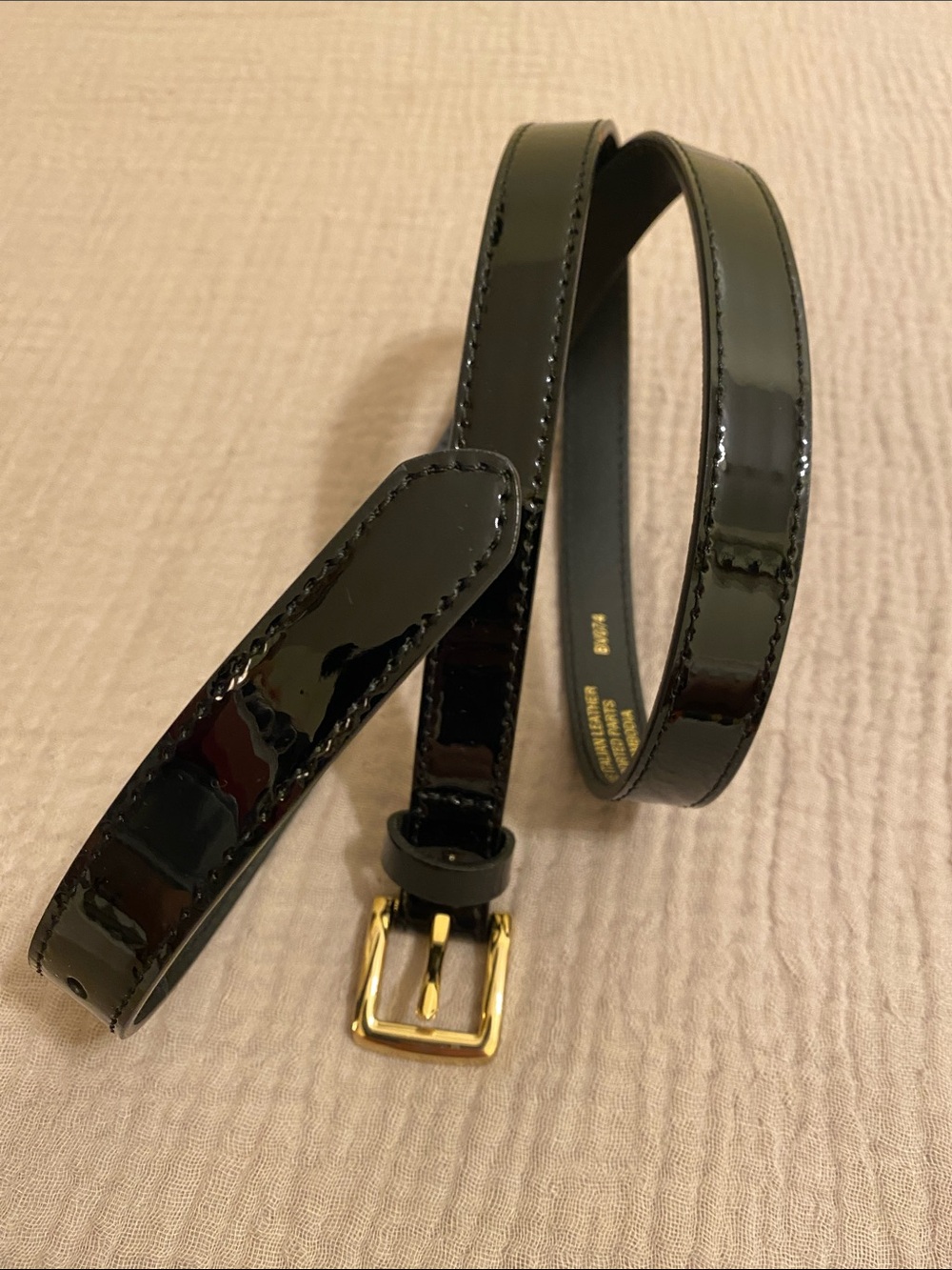 J. Crew Black Patent Leather Belt with Gold Buckle. Size S - Picture 1 of 7